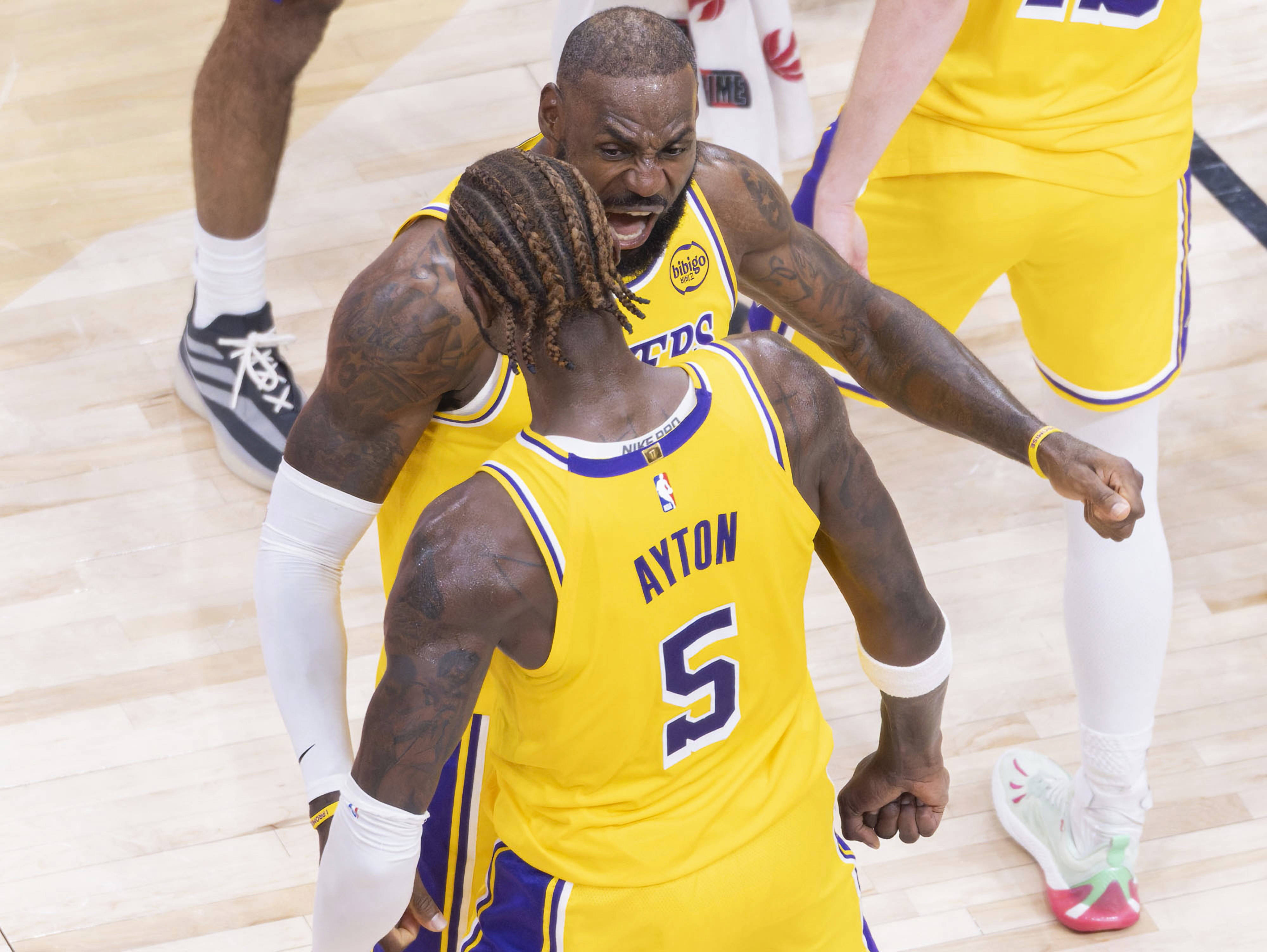 ayx-赛地聚焦:NBA常规赛关键时刻热度飙升,北京首钢临场应变,赛场秩序良好,球探报告显示潜力的简单介绍